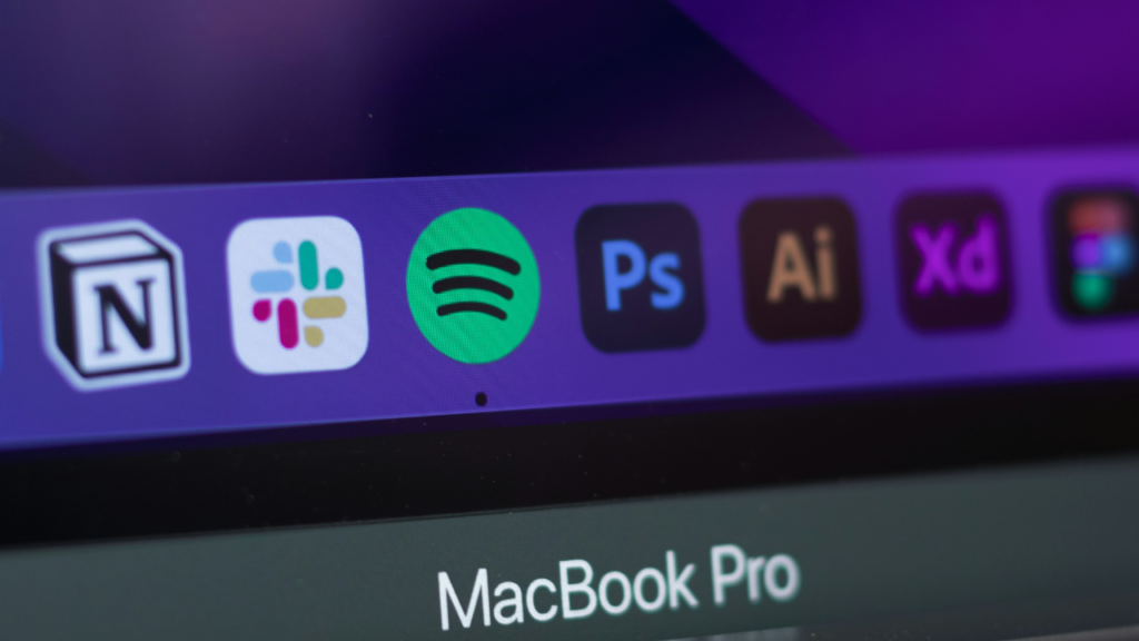 Trackeador de hábitos Notion con vista semanal y hábitos diarios